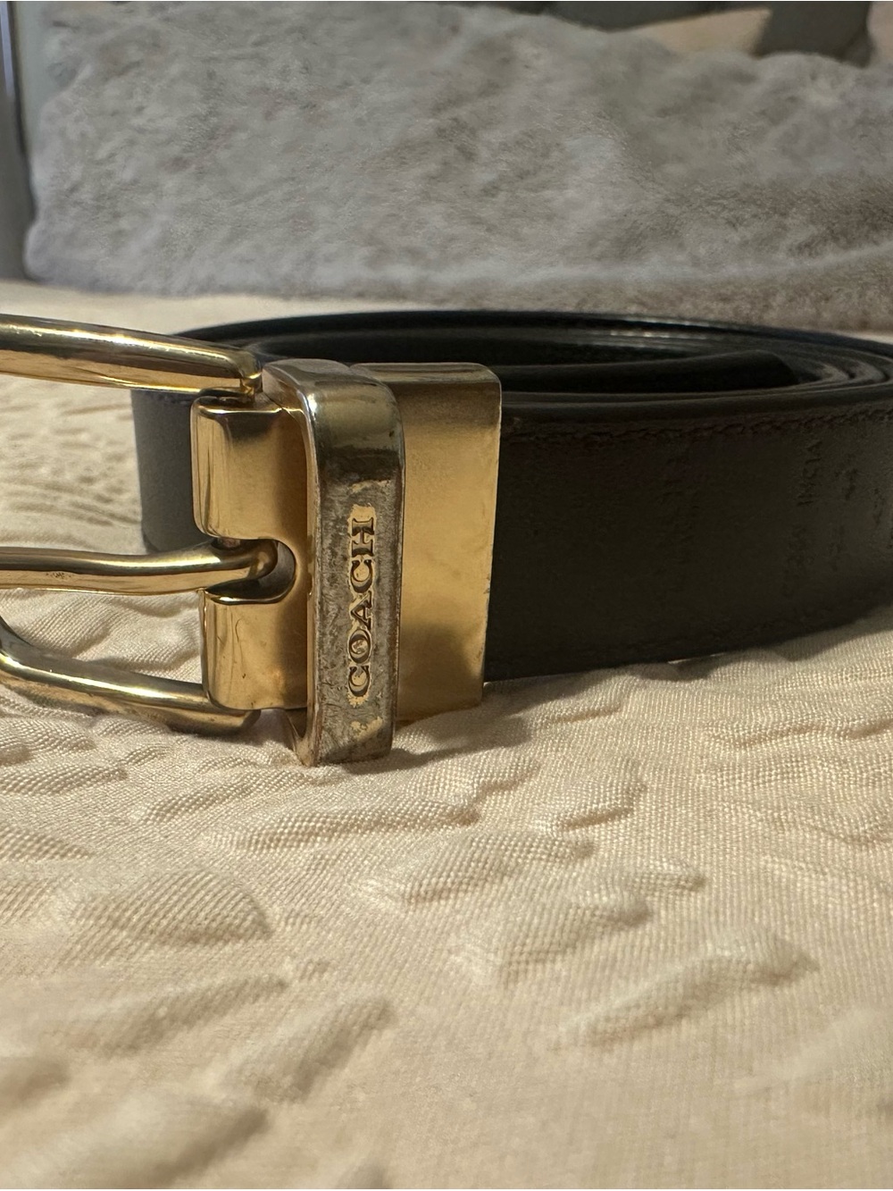 Coach reversible Brown/Black Leather Belt with Gold Buckle and Logo Accent